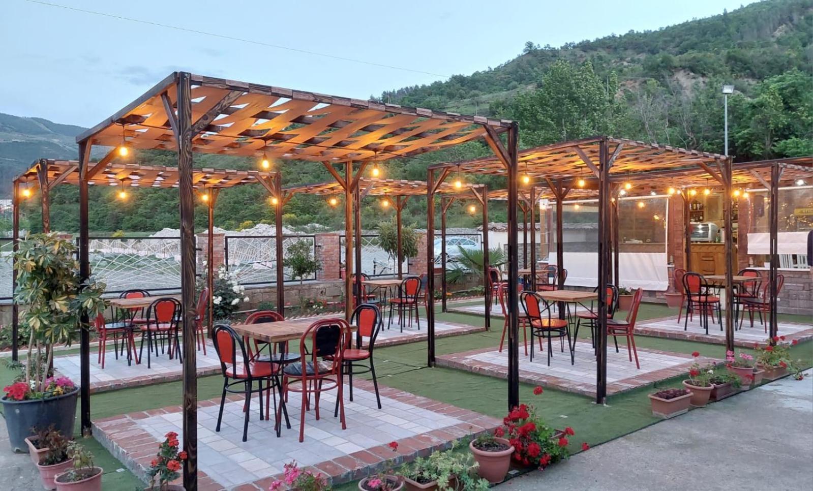 Camping Myzyri Osum * Corovode